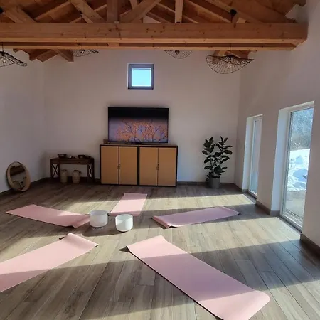 Konukevi Terejo & 3*