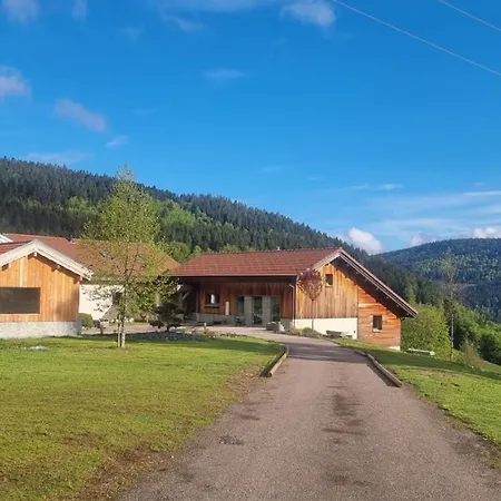 Terejo & Guest house Ventron
